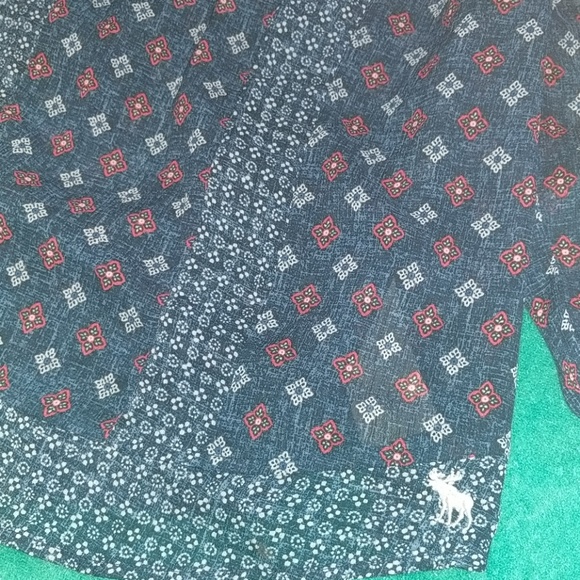 ⭐3/$10⭐A&F Peasant Top - Picture 2 of 5